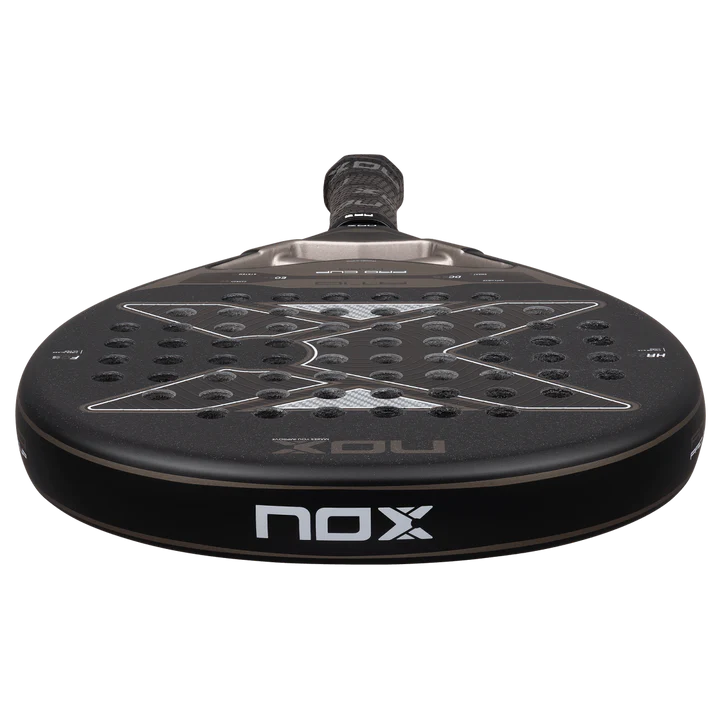 Pala de Pádel AT10 PRO CUP HARD – Agustín Tapia