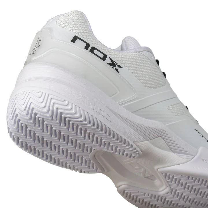 Zapatillas de Pádel NOX AT10 PRO White